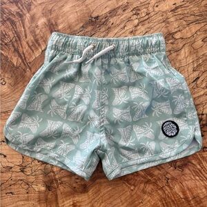 Kids' Green & Cream Fin Swim Trunks by The Little Surfer Dude